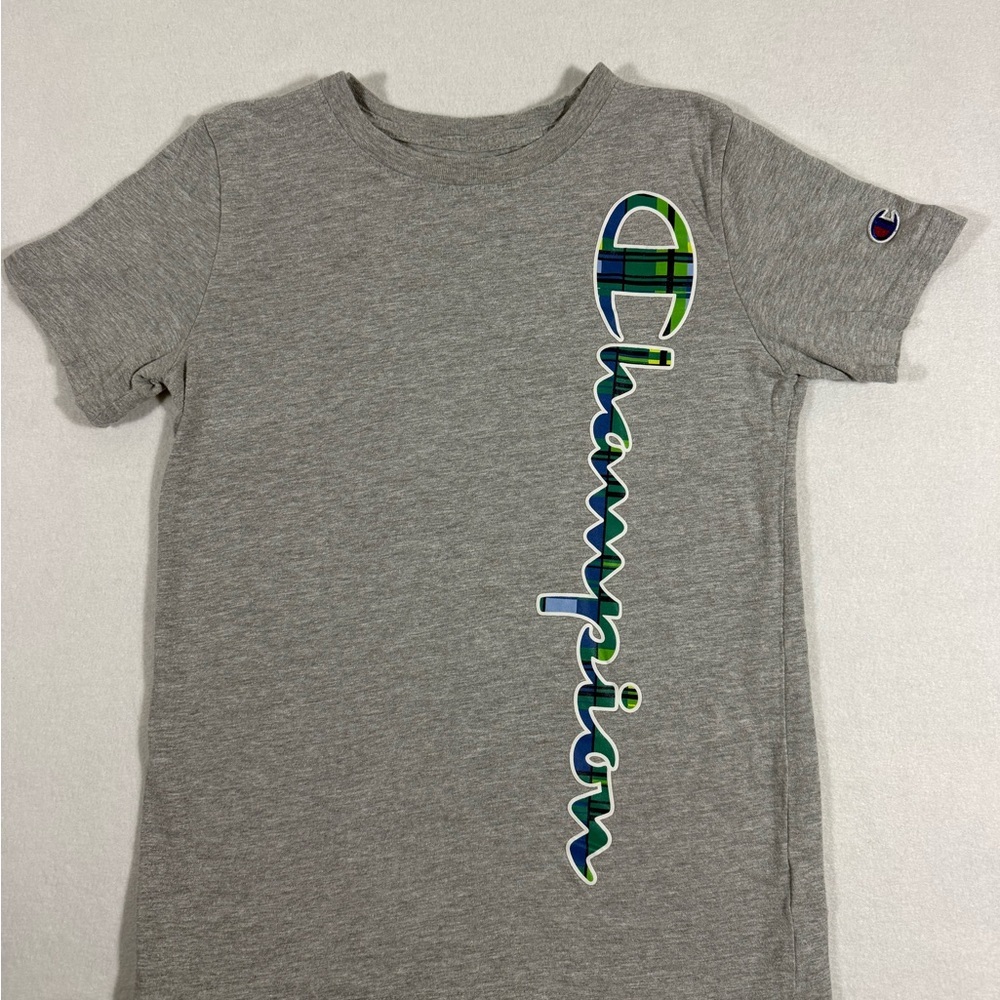 Champion Boys’ Gray Heathered Logo Graphic Short Sleeve T Shirt Size Medium EUC